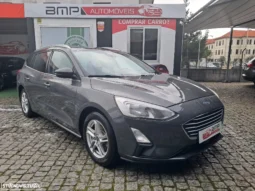 
										Ford Focus SW 1.5 TDCi EcoBlue Vignale full									