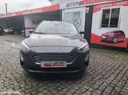 
										Ford Focus SW 1.5 TDCi EcoBlue Vignale full									
