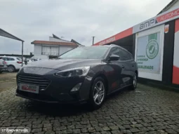
										Ford Focus SW 1.5 TDCi EcoBlue Vignale full									
