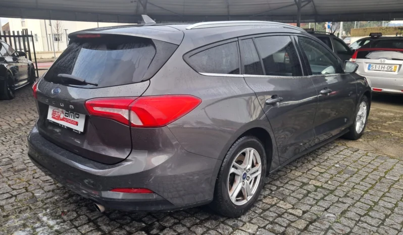 
								Ford Focus SW 1.5 TDCi EcoBlue Vignale full									