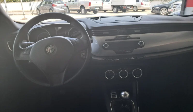 
								Alfa Romeo Giulietta 1.6 JTDM Distinctive full									