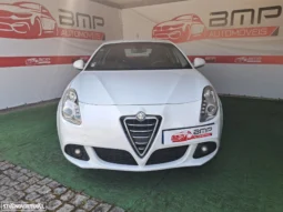 
										Alfa Romeo Giulietta 1.6 JTDM Distinctive full									