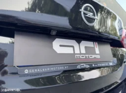 
										Opel Astra Sports Tourer full									