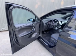 
										Opel Astra Sports Tourer full									
