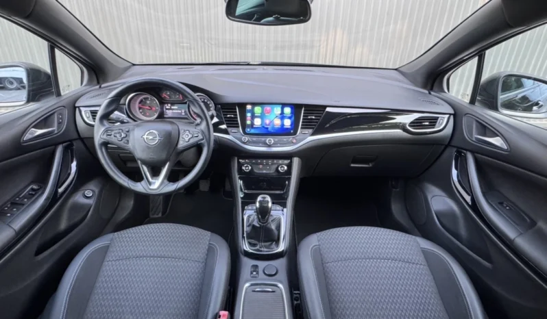 
								Opel Astra Sports Tourer full									