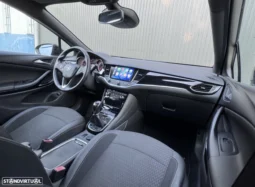 
										Opel Astra Sports Tourer full									