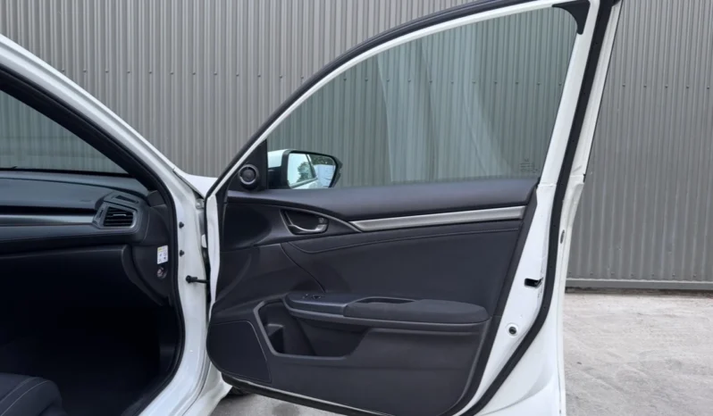 
								Honda Civic 1.6 i-DTEC Automatic S full									