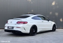 
										Mercedes-Benz C 43 AMG 4Matic 9G-TRONIC Night Edition full									