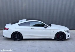 
										Mercedes-Benz C 43 AMG 4Matic 9G-TRONIC Night Edition full									