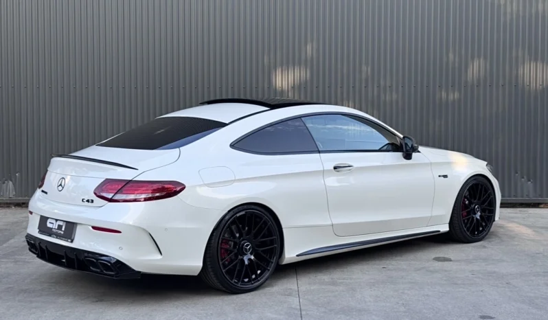 
								Mercedes-Benz C 43 AMG 4Matic 9G-TRONIC Night Edition full									