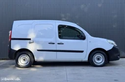 
										Renault Kangoo full									