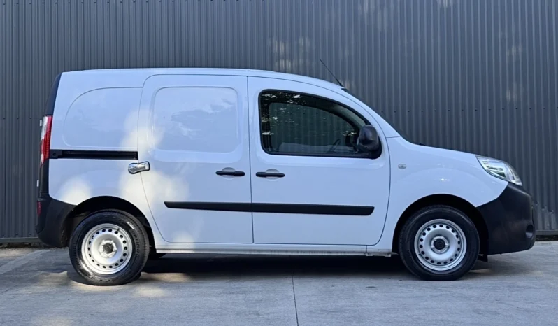 
								Renault Kangoo full									