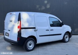 
										Renault Kangoo full									