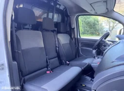 
										Renault Kangoo full									