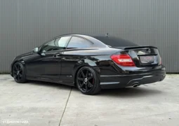 
										Mercedes-Benz C 220 CDI 7G-TRONIC Edition full									
