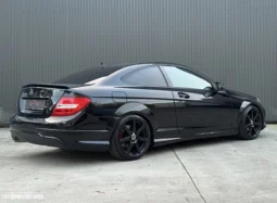 
										Mercedes-Benz C 220 CDI 7G-TRONIC Edition full									