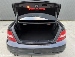 
										Mercedes-Benz C 220 CDI 7G-TRONIC Edition full									
