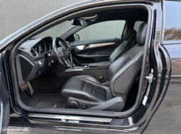 
										Mercedes-Benz C 220 CDI 7G-TRONIC Edition full									