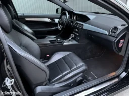 
										Mercedes-Benz C 220 CDI 7G-TRONIC Edition full									