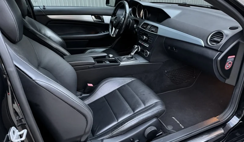 
								Mercedes-Benz C 220 CDI 7G-TRONIC Edition full									