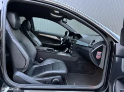 
										Mercedes-Benz C 220 CDI 7G-TRONIC Edition full									