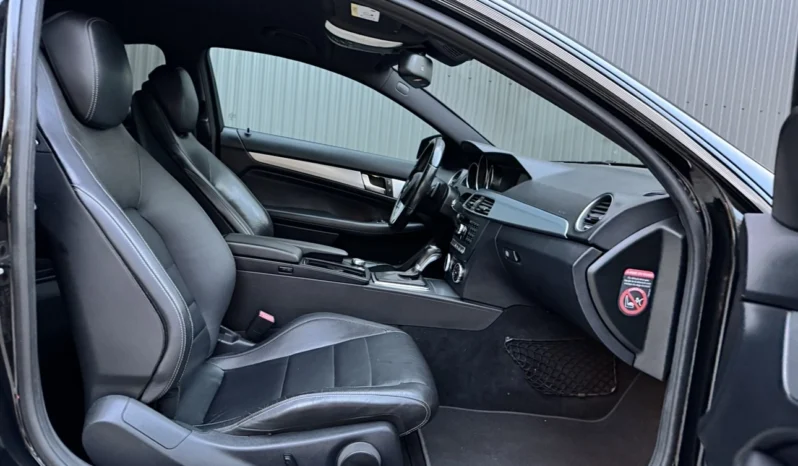 
								Mercedes-Benz C 220 CDI 7G-TRONIC Edition full									