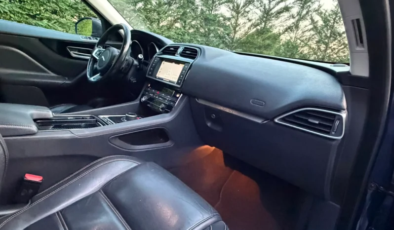 
								Jaguar F-Pace 2.0 i4D Prestige AWD Aut. full									