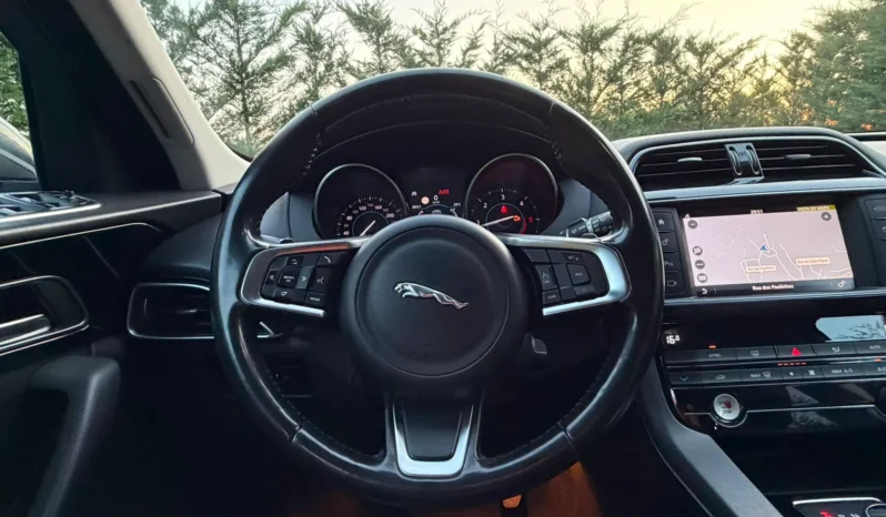 
								Jaguar F-Pace 2.0 i4D Prestige AWD Aut. full									