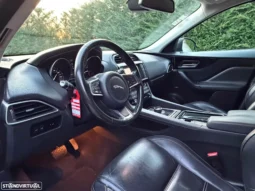 
										Jaguar F-Pace 2.0 i4D Prestige AWD Aut. full									