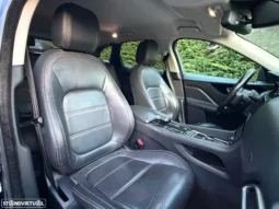 
										Jaguar F-Pace 2.0 i4D Prestige AWD Aut. full									