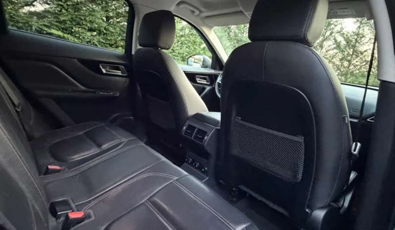 
								Jaguar F-Pace 2.0 i4D Prestige AWD Aut. full									