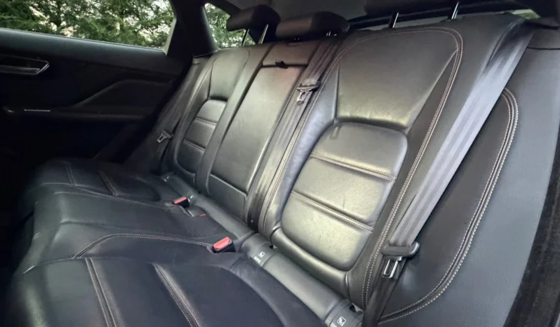 
								Jaguar F-Pace 2.0 i4D Prestige AWD Aut. full									