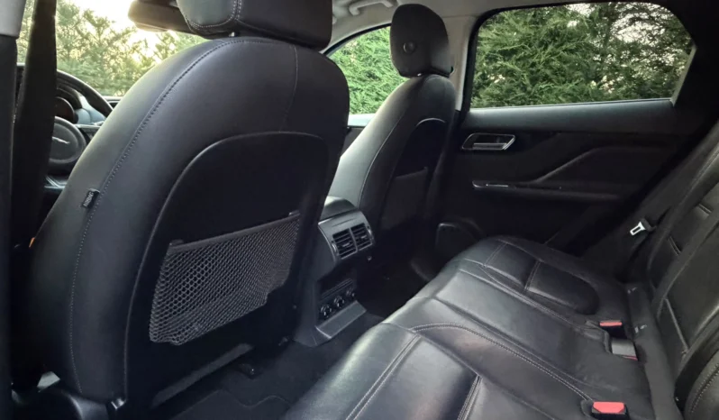 
								Jaguar F-Pace 2.0 i4D Prestige AWD Aut. full									