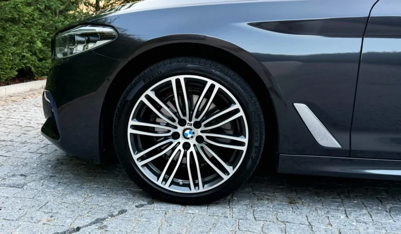 
								BMW 520 d Aut. M Sport Edition full									