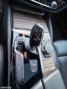 
										BMW 520 d Aut. M Sport Edition full									