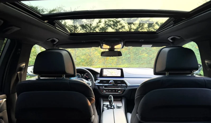 
								BMW 520 d Aut. M Sport Edition full									