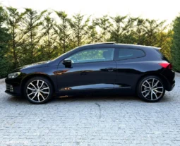 
										VW Scirocco 2.0 TDI Sport full									