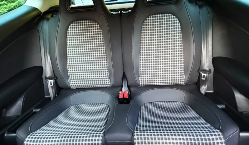 
								VW Scirocco 2.0 TDI Sport full									