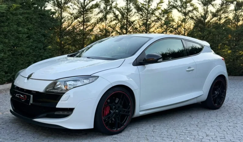 
								Renault Mégane 2.0 T 16V F1 Team R-26 full									
