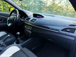 
										Renault Mégane 2.0 T 16V F1 Team R-26 full									