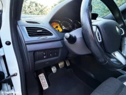 
										Renault Mégane 2.0 T 16V F1 Team R-26 full									
