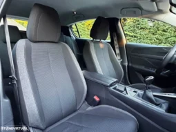 
										Peugeot 308 BlueHDi FAP 130 Stop & Start Allure Pack full									