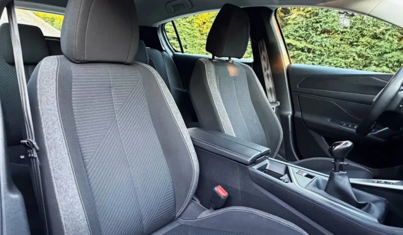 
								Peugeot 308 BlueHDi FAP 130 Stop & Start Allure Pack full									