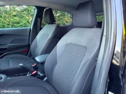 
										Ford Fiesta 1.0 EcoBoost S&S TITANIUM full									