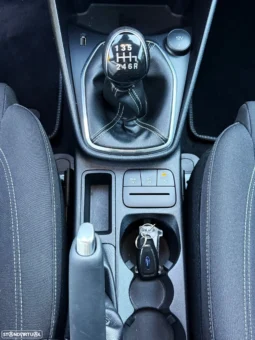 
										Ford Fiesta 1.0 EcoBoost S&S TITANIUM full									