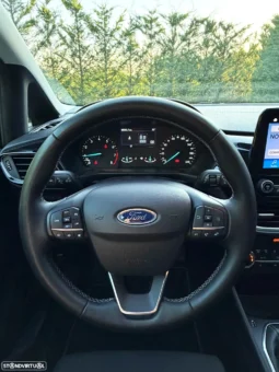 
										Ford Fiesta 1.0 EcoBoost S&S TITANIUM full									