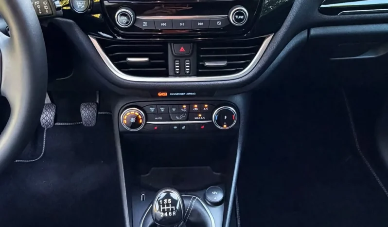 
								Ford Fiesta 1.0 EcoBoost S&S TITANIUM full									