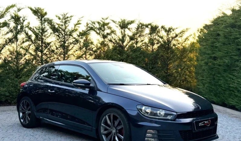 
								VW Scirocco 2.0 TDI Sport full									