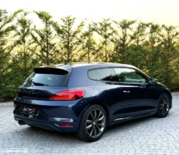 
										VW Scirocco 2.0 TDI Sport full									