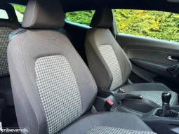 
										VW Scirocco 2.0 TDI Sport full									